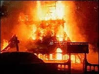 Fantoft stavkyrka i lågor 6 juni 1994